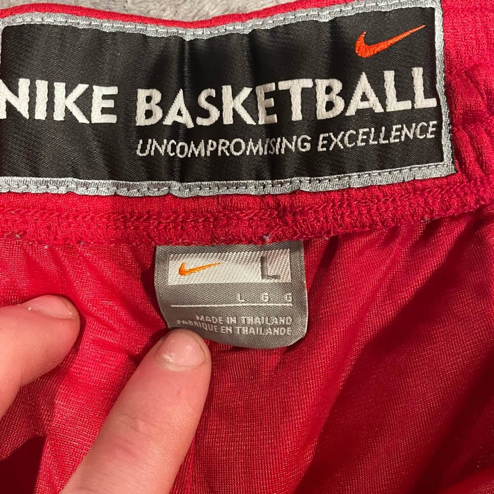 Vintage Nike Basketball Red/Black Shorts Men’s Large - Picture 3 of 6